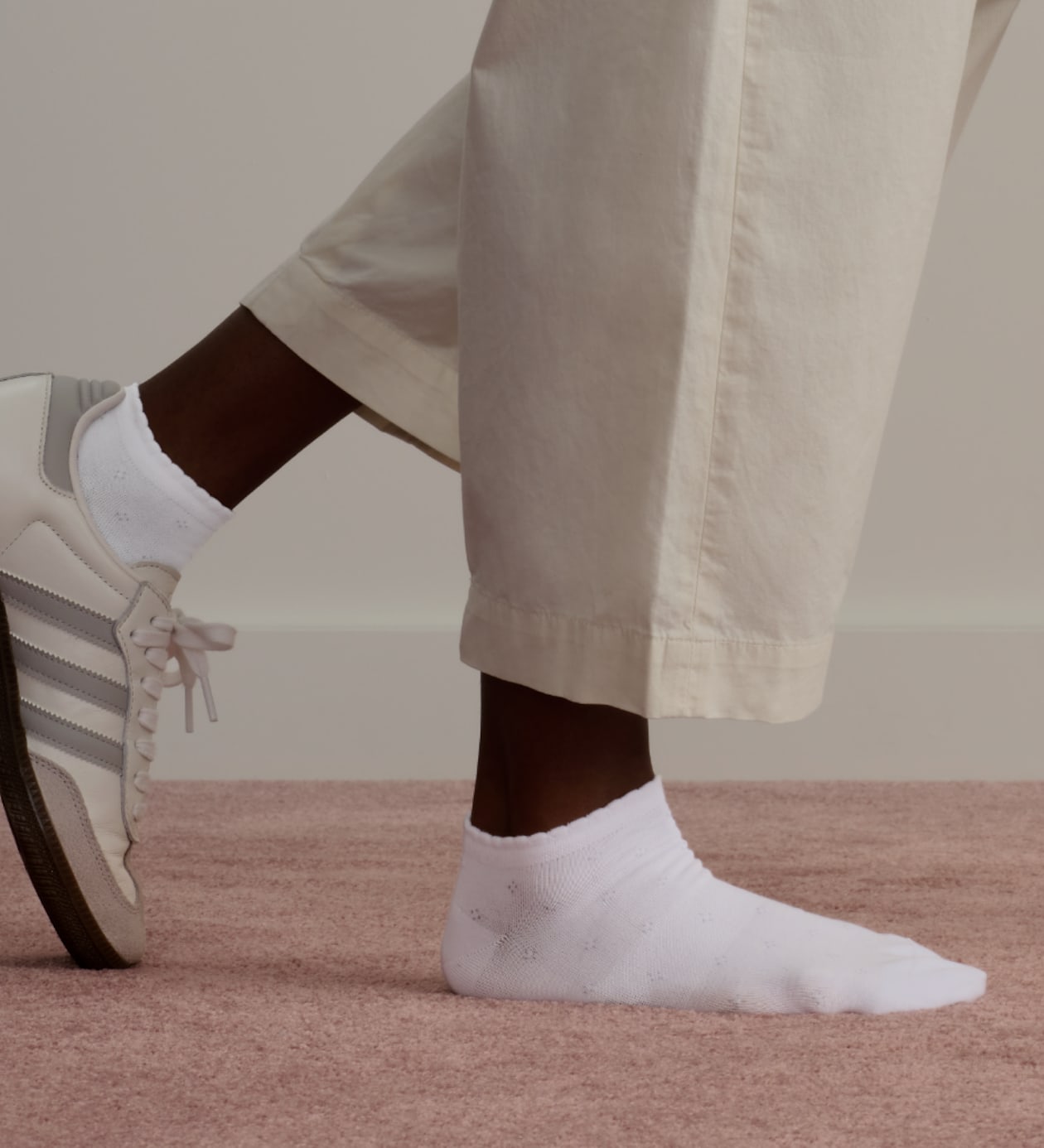 adidas gazelle silver green womens adidas Originals Samba OG "White Wonder Clay Gum"