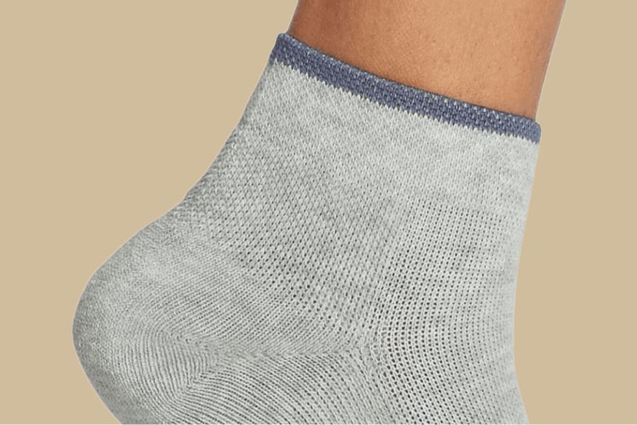mombas Ankle Compression Socks 靴下　メンズ Men's Ankle Compression Sock 6-Pack - Bombas